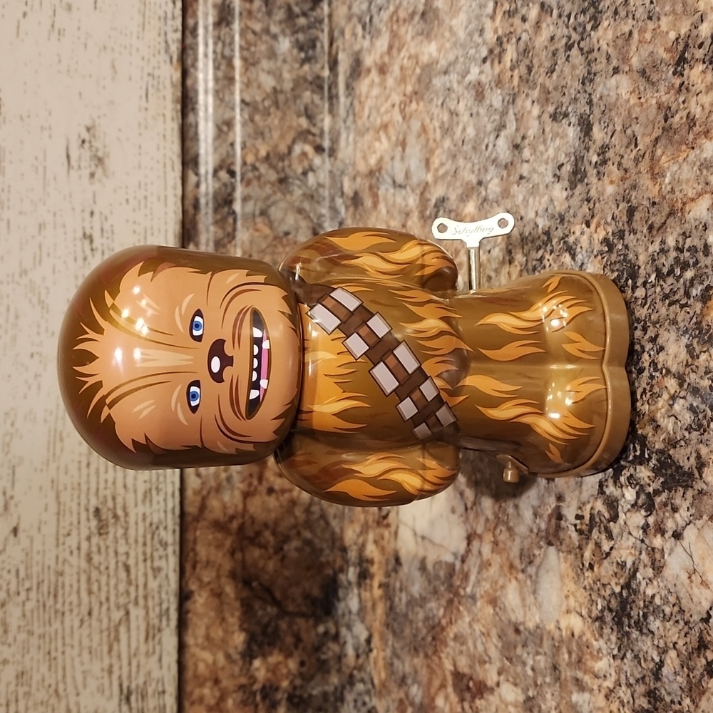 Star Wars Chewbacca Tin Wind-Up 8" Action Figure